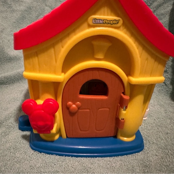 Mickey and Minnie Little People house with figures - Picture 7 of 14